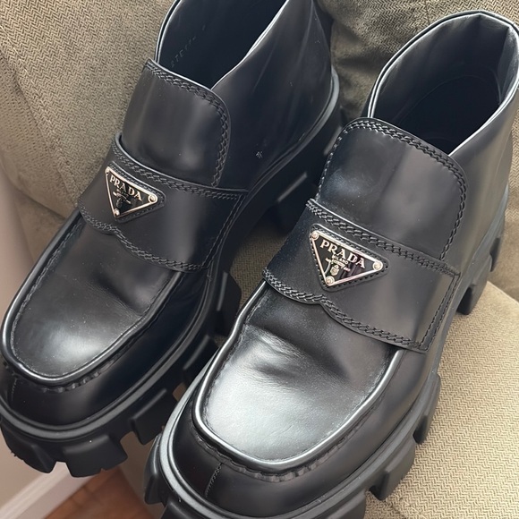 Prada Monolith Leather Loafers Mens - Picture 5 of 7